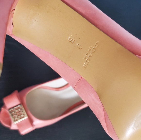 Coach Peep Toe Heels sz 9 - Picture 8 of 9